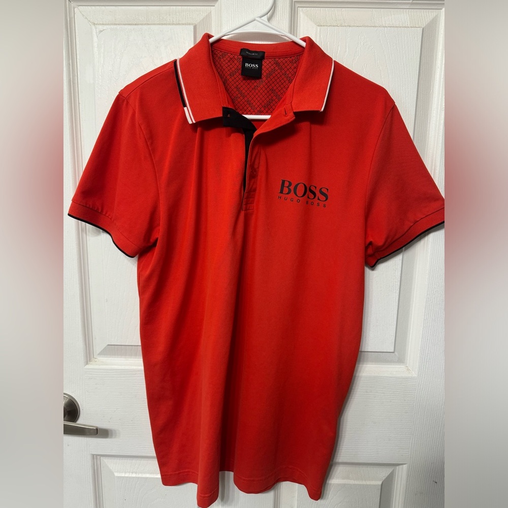 Beautiful Hugo Boss polo..